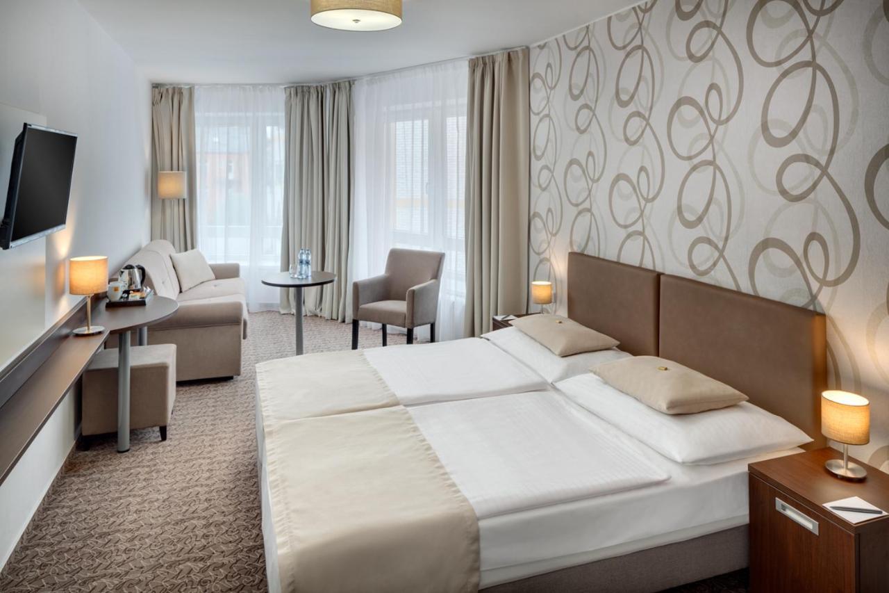 בנסוב Hotel Atlas מראה חיצוני תמונה